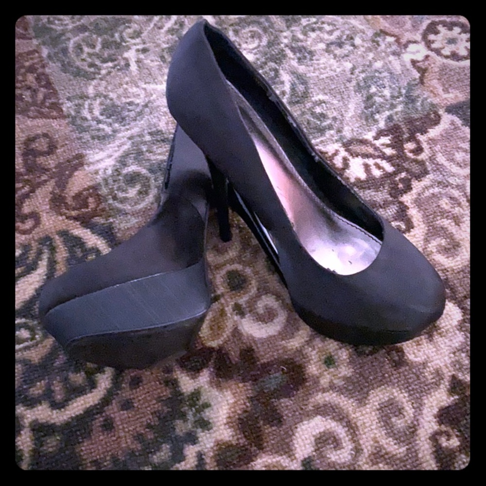 Black Qupid’s heels